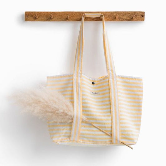 How to Style a Linen Tote Bag?