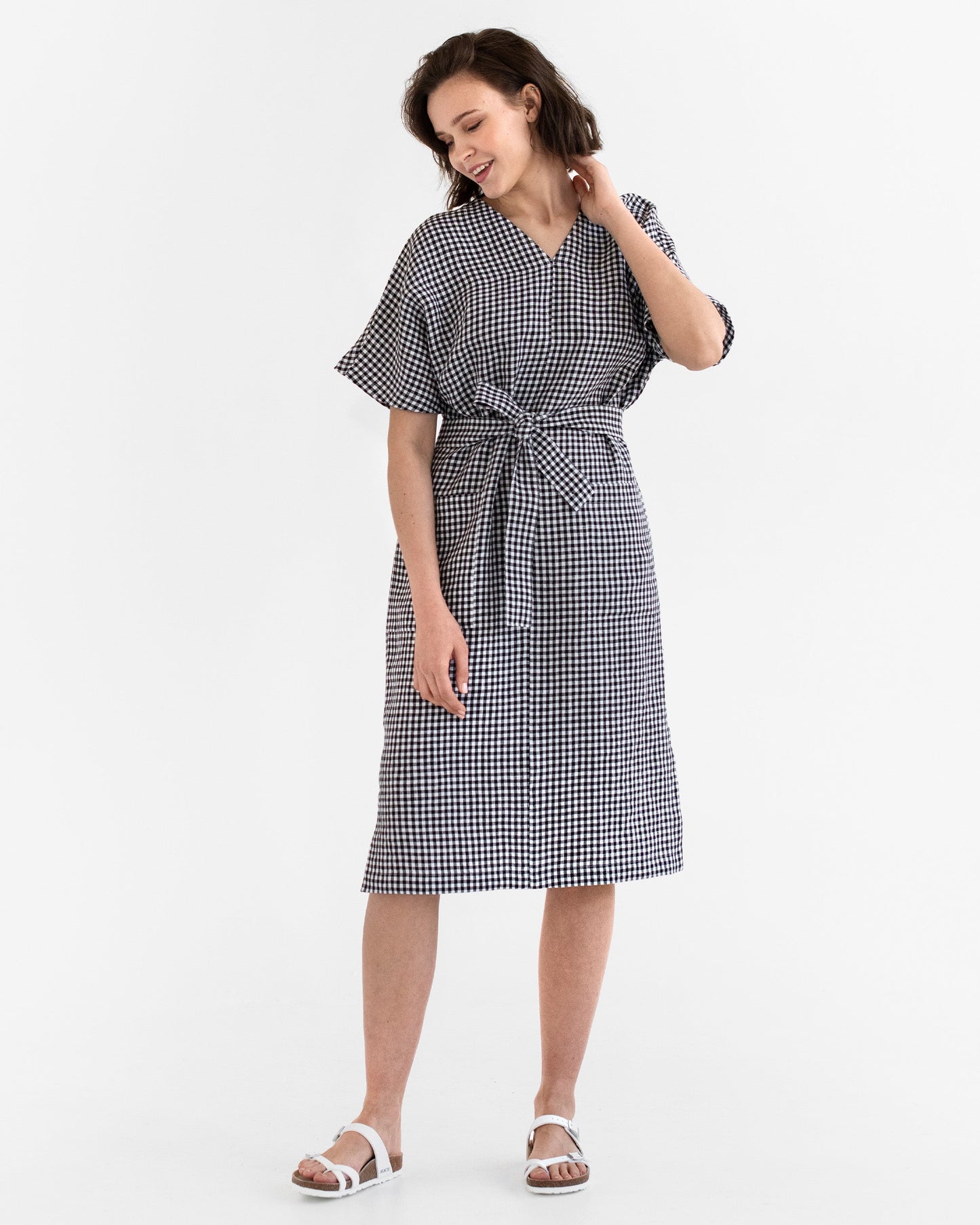 V-neck linen dress CHANIA in Black gingham - MagicLinen