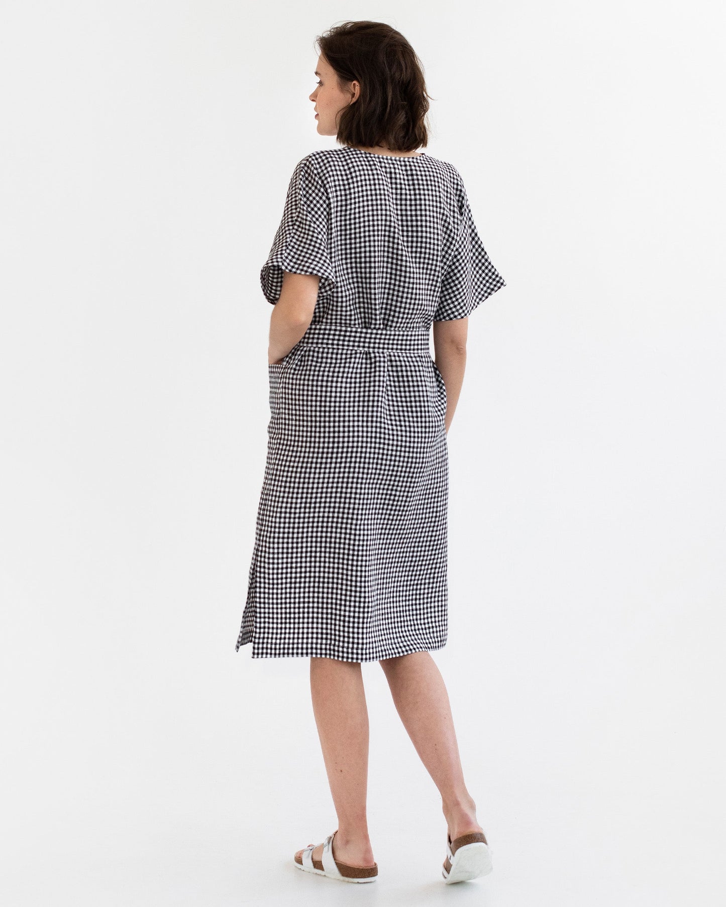 V-neck linen dress CHANIA in Black gingham - MagicLinen