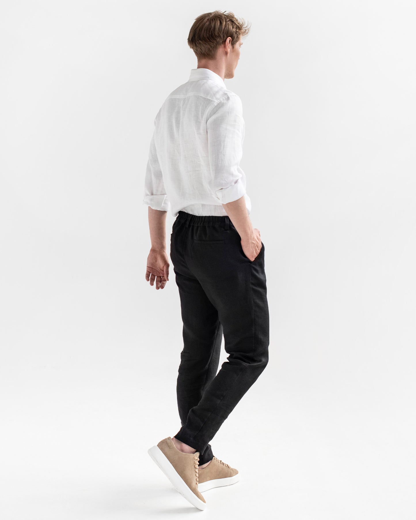 Regular straight leg men's linen pants SOGLIO in Black - MagicLinen