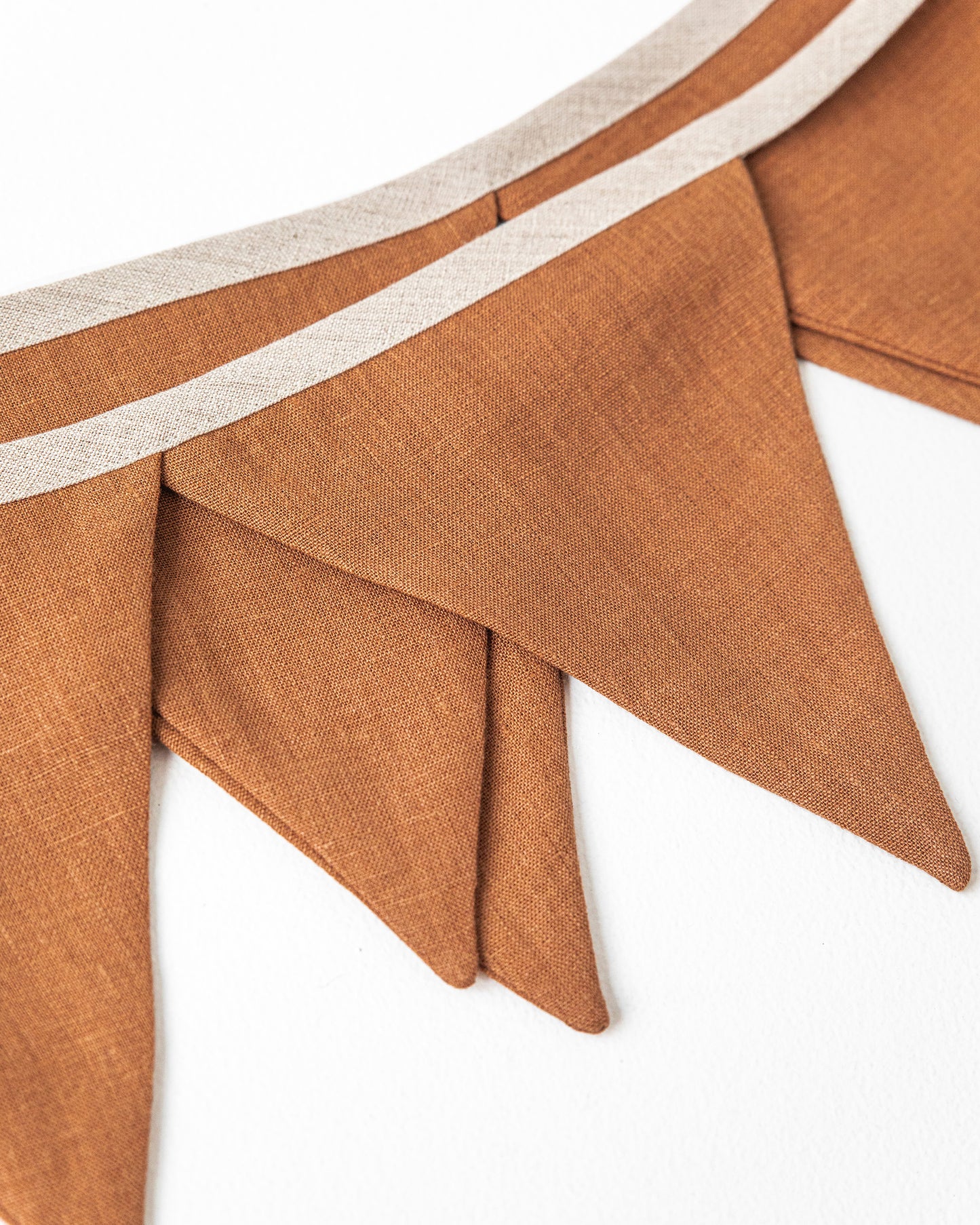 Linen bunting in Cinnamon - MagicLinen