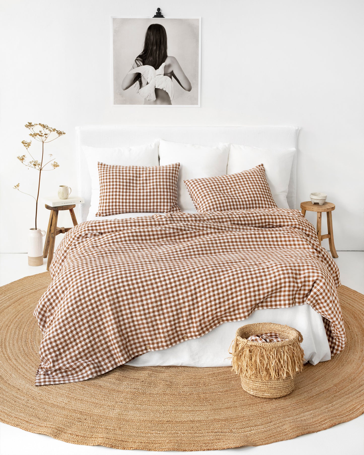 Cinnamon gingham linen fitted sheet | MagicLinen