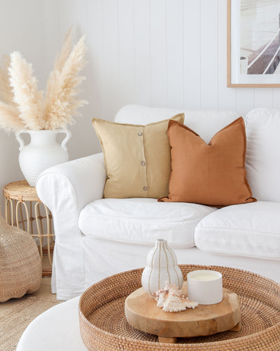 Deco pillow cover with buttons in Cinnamon | MagicLinen