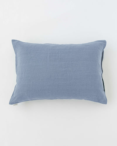 Linen pillowcase with buttons in Blue melange - MagicLinen