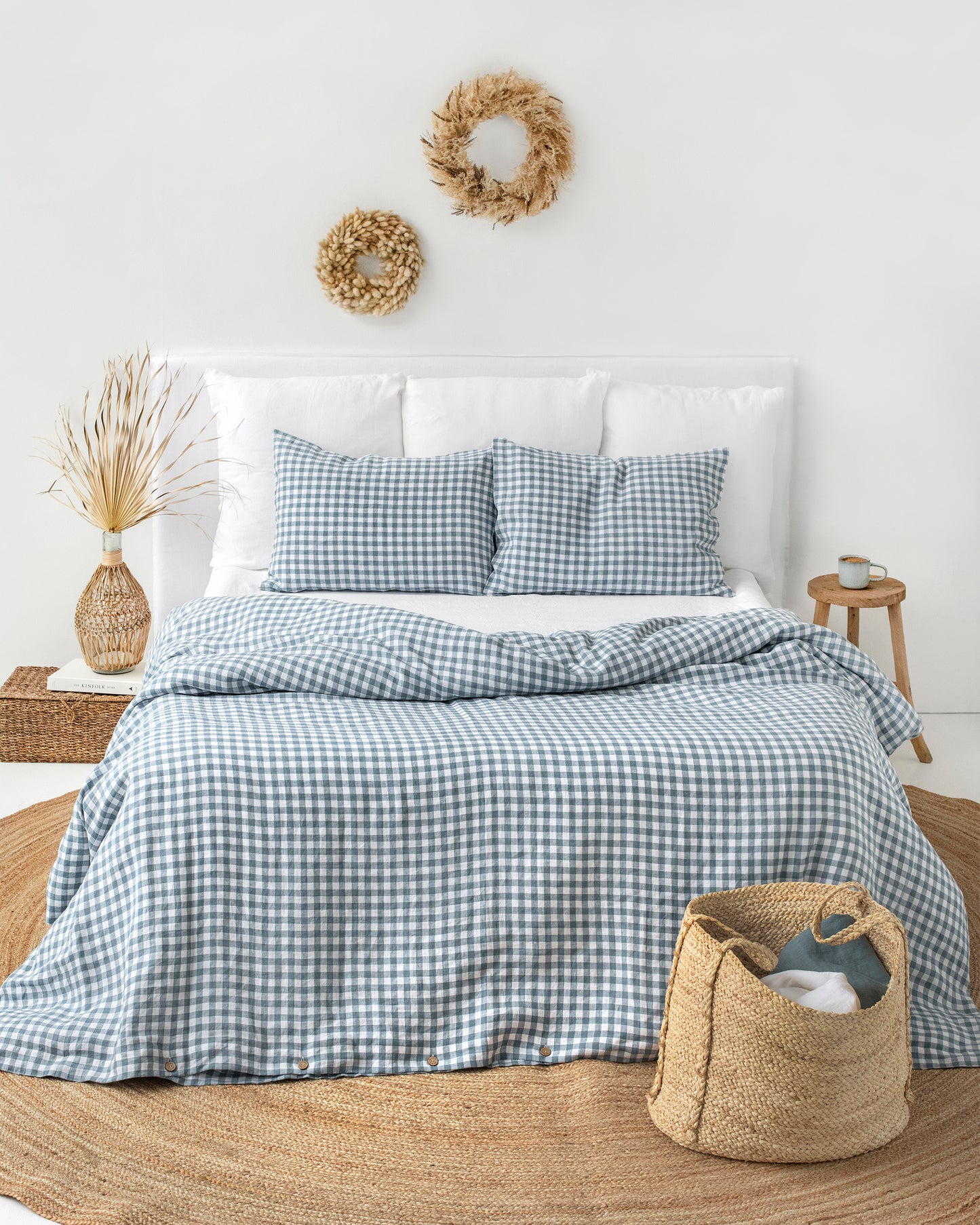 Gray blue gingham linen fitted sheet - MagicLinen