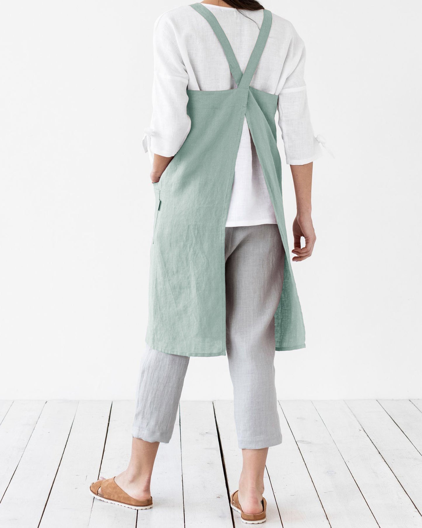 Japanische Leinenschürze mit Kreuzrücken in Blaumeliert