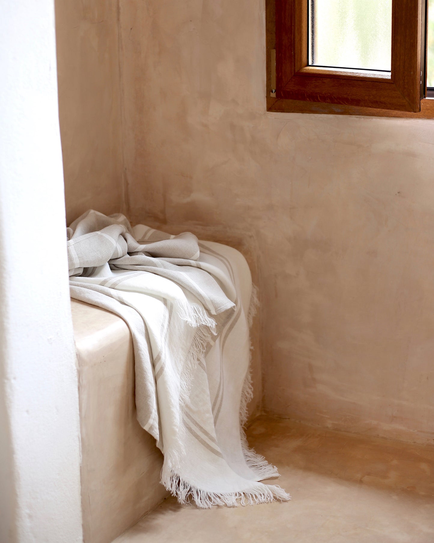 Bath sheet in Ecru stripe - MagicLinen