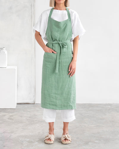 Linen bib apron in Matcha green | MagicLinen