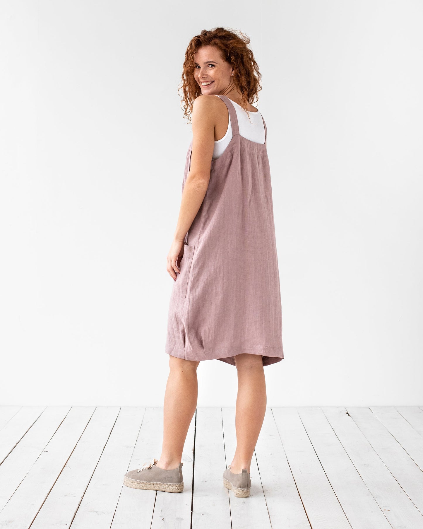 Linen pinafore dress VISBY in woodrose - MagicLinen