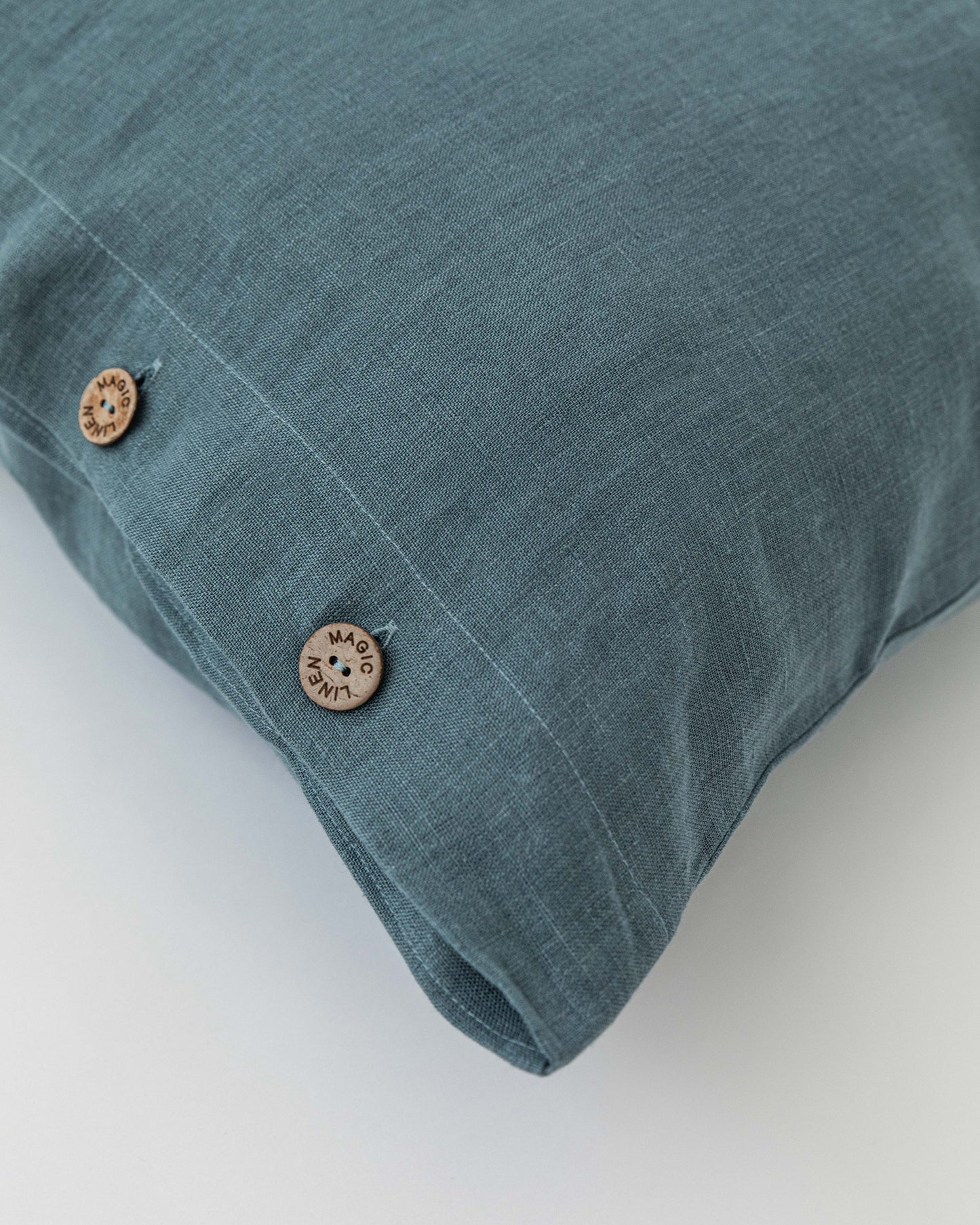 Linen pillowcase with buttons in Gray blue - MagicLinen
