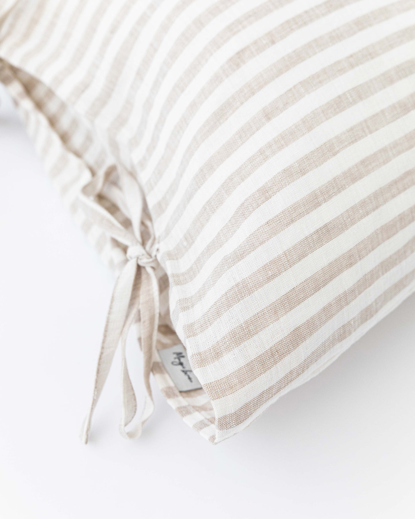 Linen pillowcase with ties in Striped in natural - MagicLinen