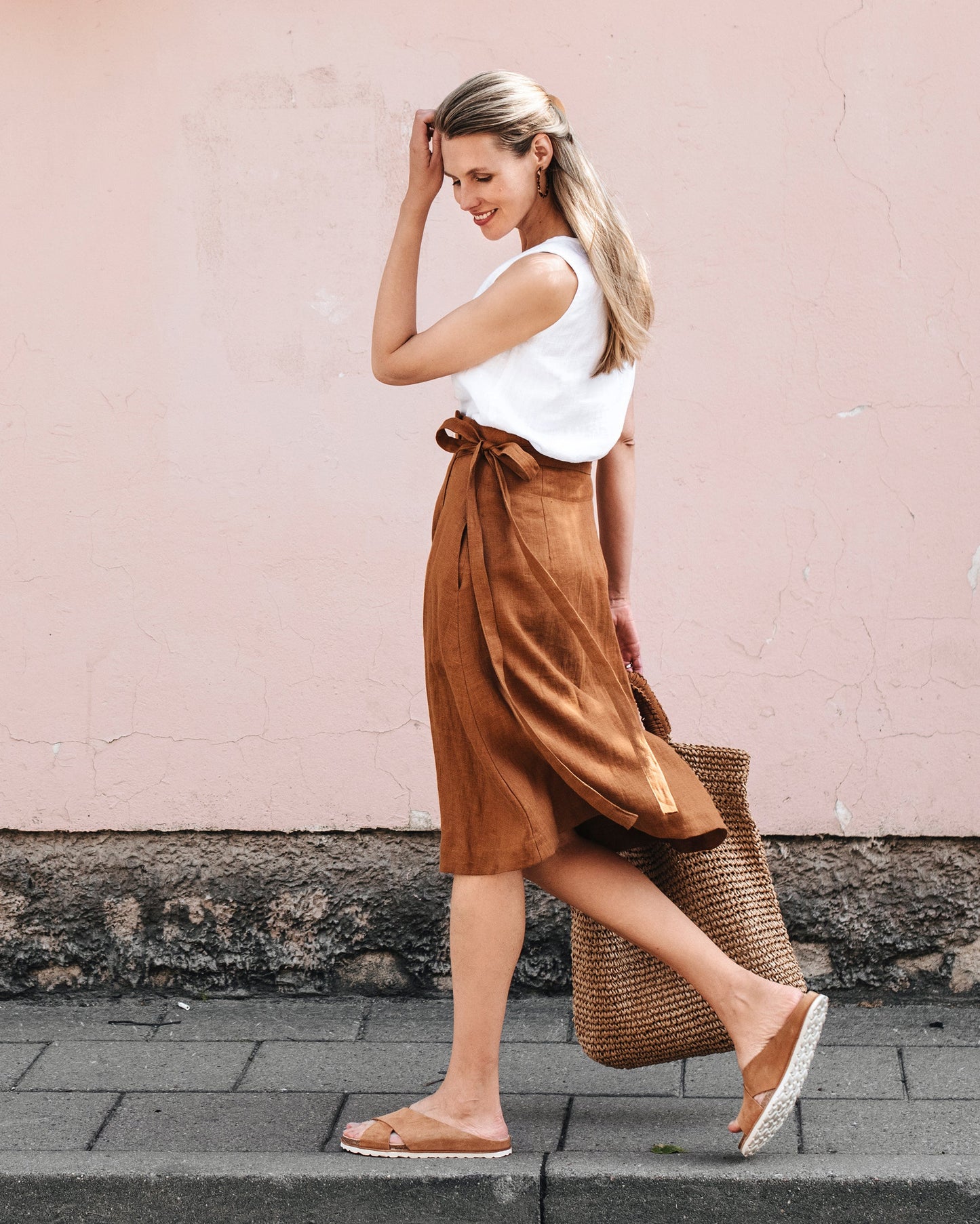 Linen tank top CASSIS in white - MagicLinen