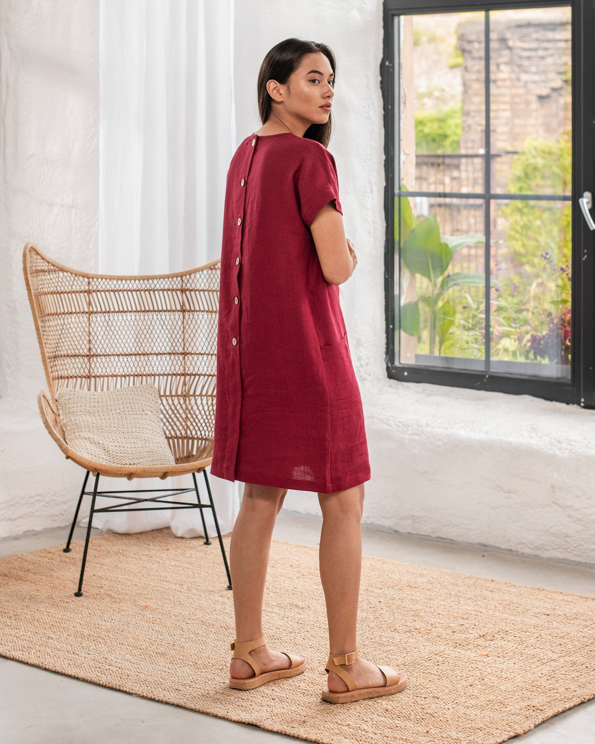 Linen relaxed fit tunic TYBEE in red - MagicLinen