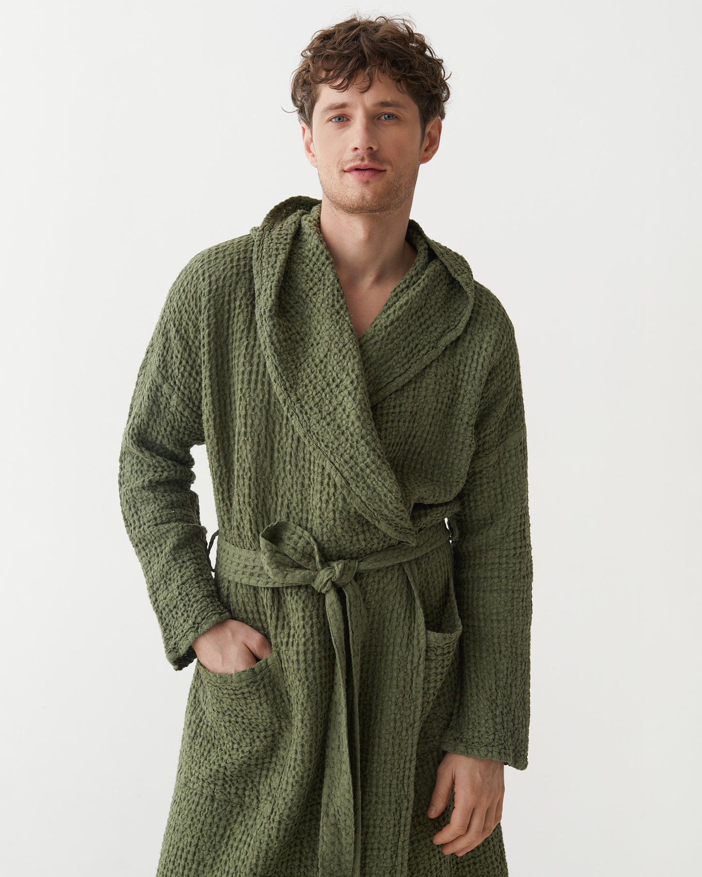 Men's Waffle Linen Robe in Forest Green | MagicLinen
