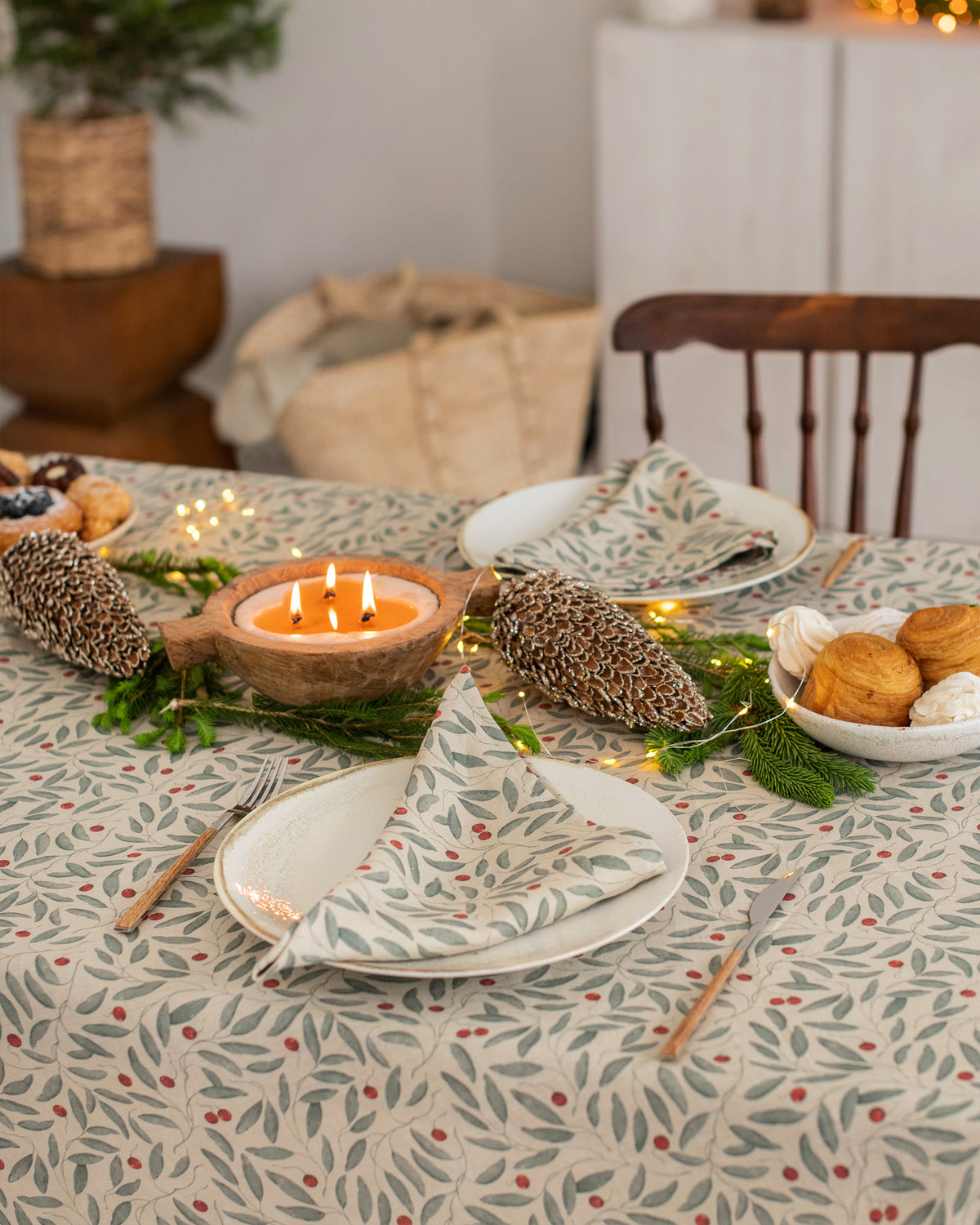 Mistletoe print linen napkin set of 2 - MagicLinen