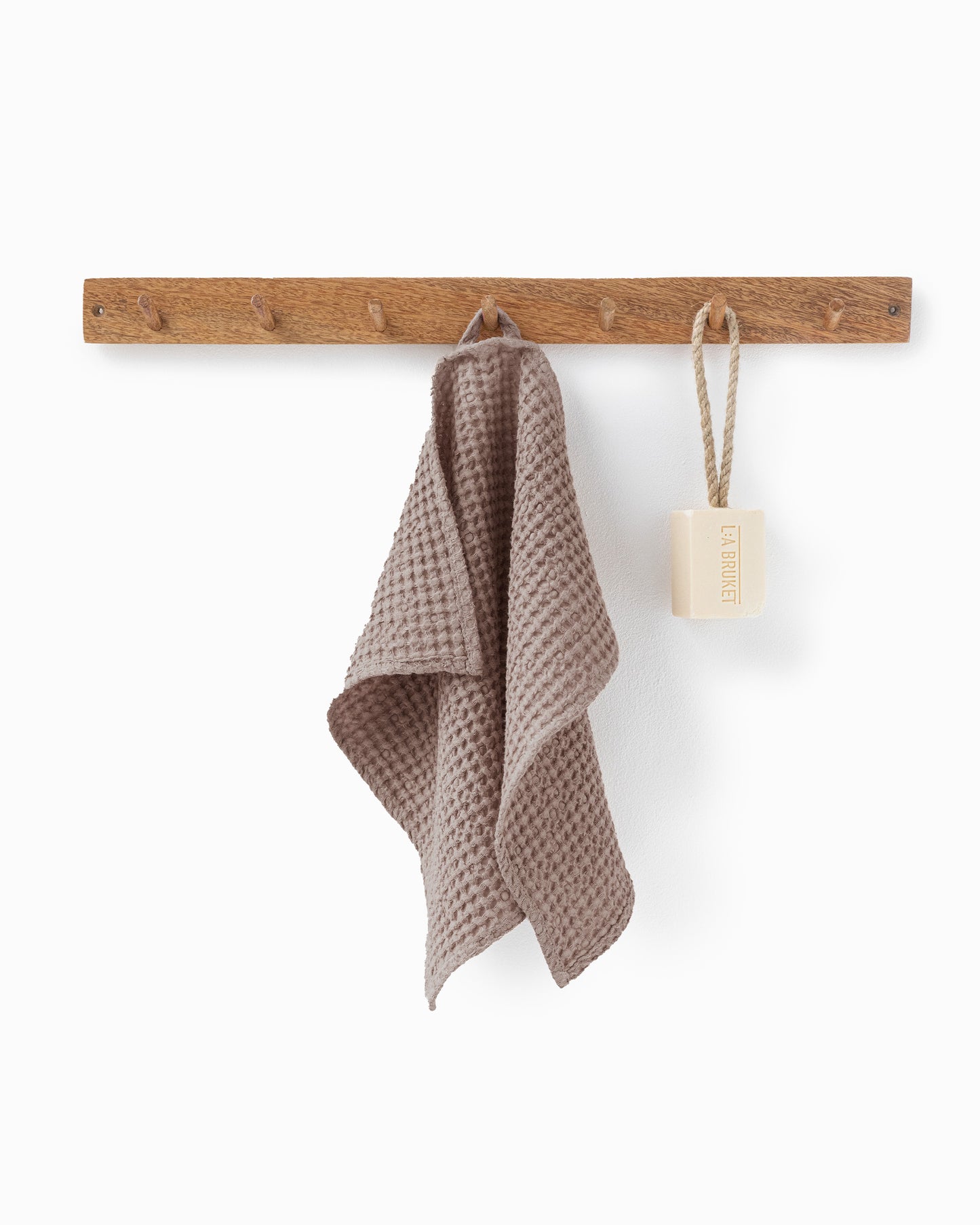 Waffle Face Towel in Mocha | MagicLinen