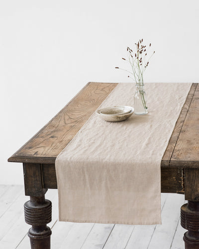 Linen table runner in Natural linen