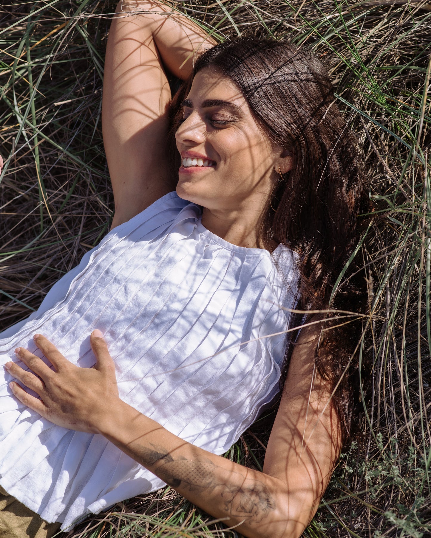 Pleated Sleeveless Linen Top MOOREA in White | MagicLinen