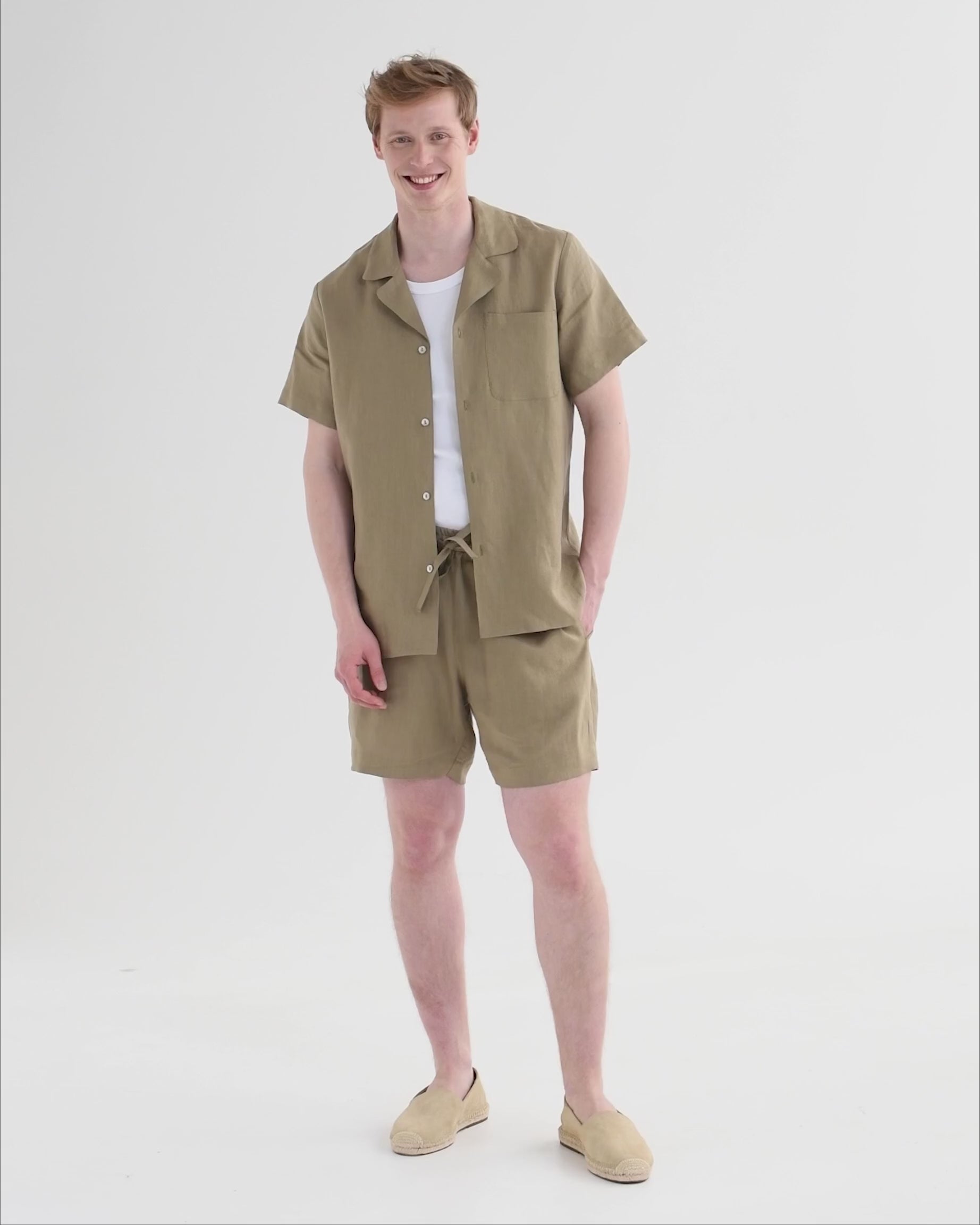 Men's linen pajama set TINOS in Dried moss - MagicLinen