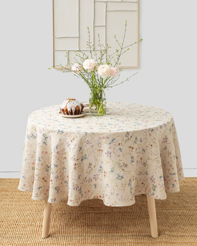 Runde Leinentischdecke mit Wildblumen-Print auf Natur