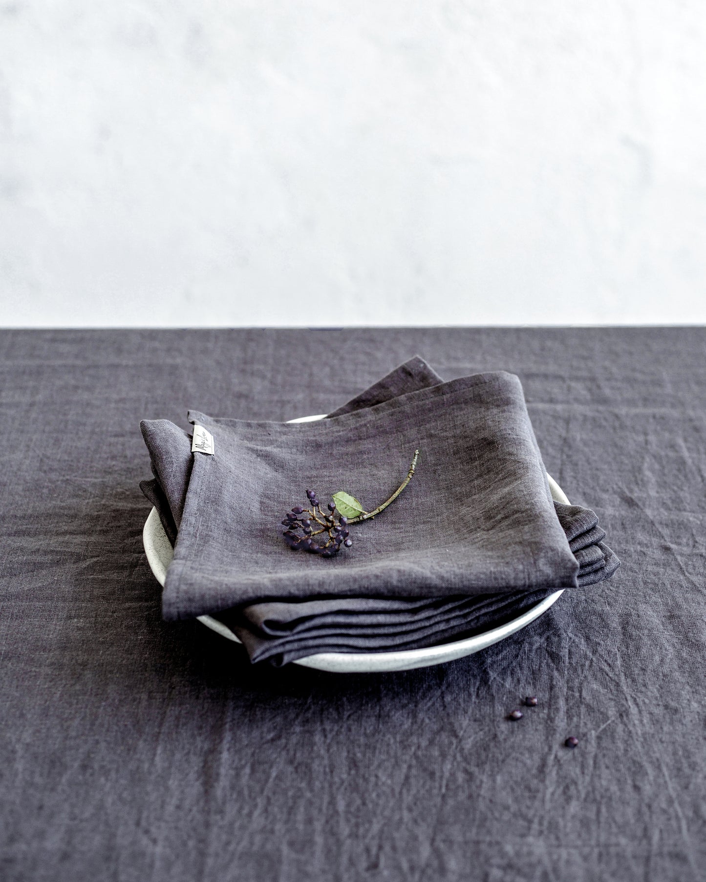 Charcoal gray linen napkin set of 2 - MagicLinen