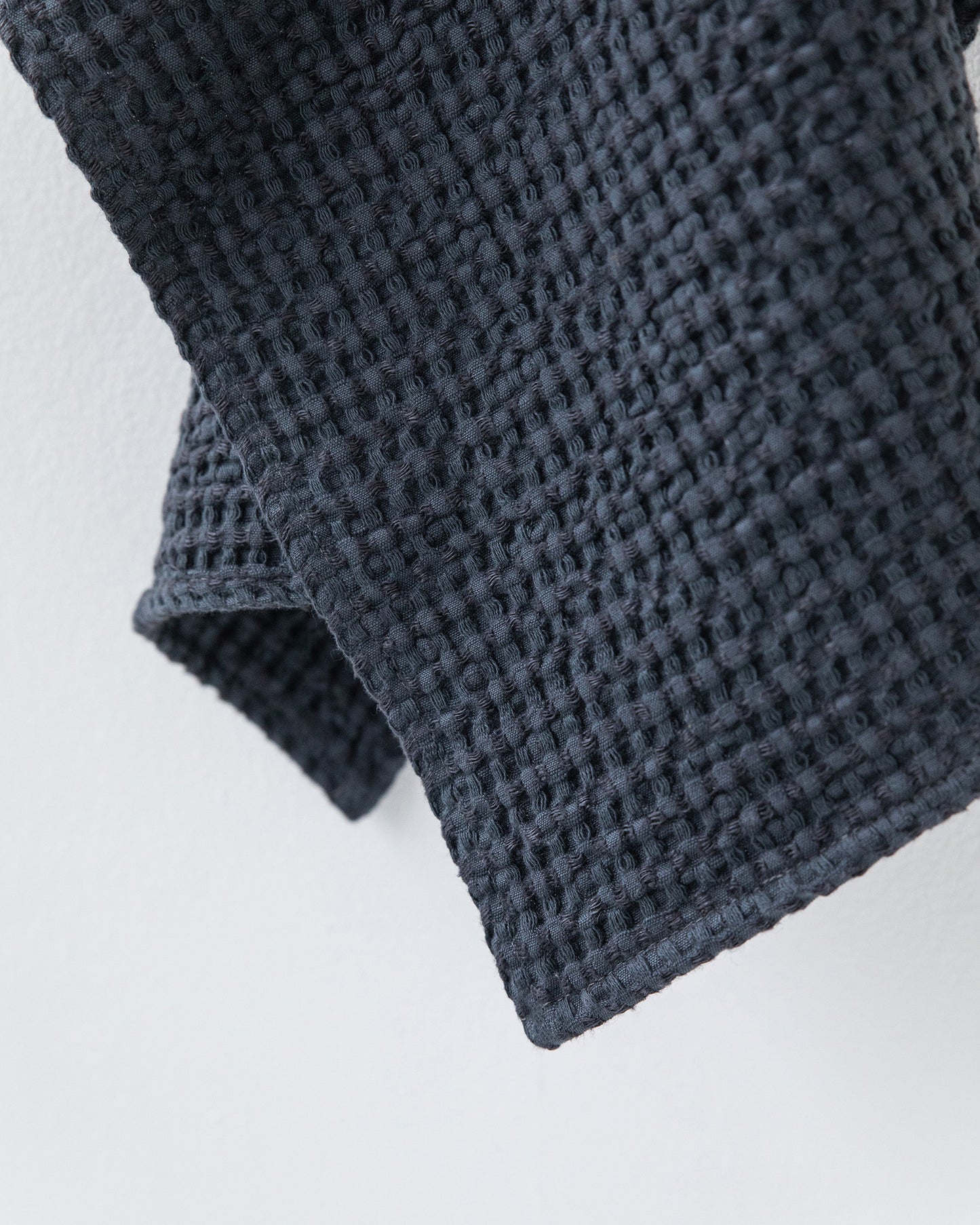 Waffle Face Towel in Dark Gray - MagicLinen