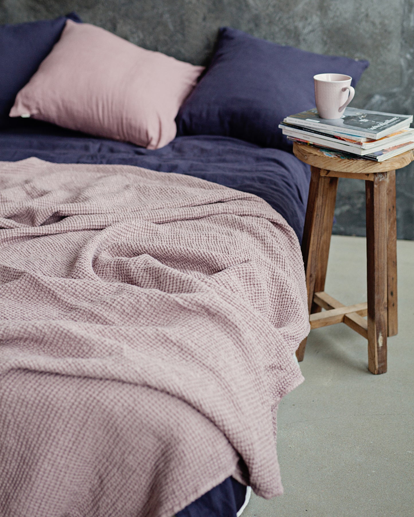 Woodrose waffle blanket - MagicLinen