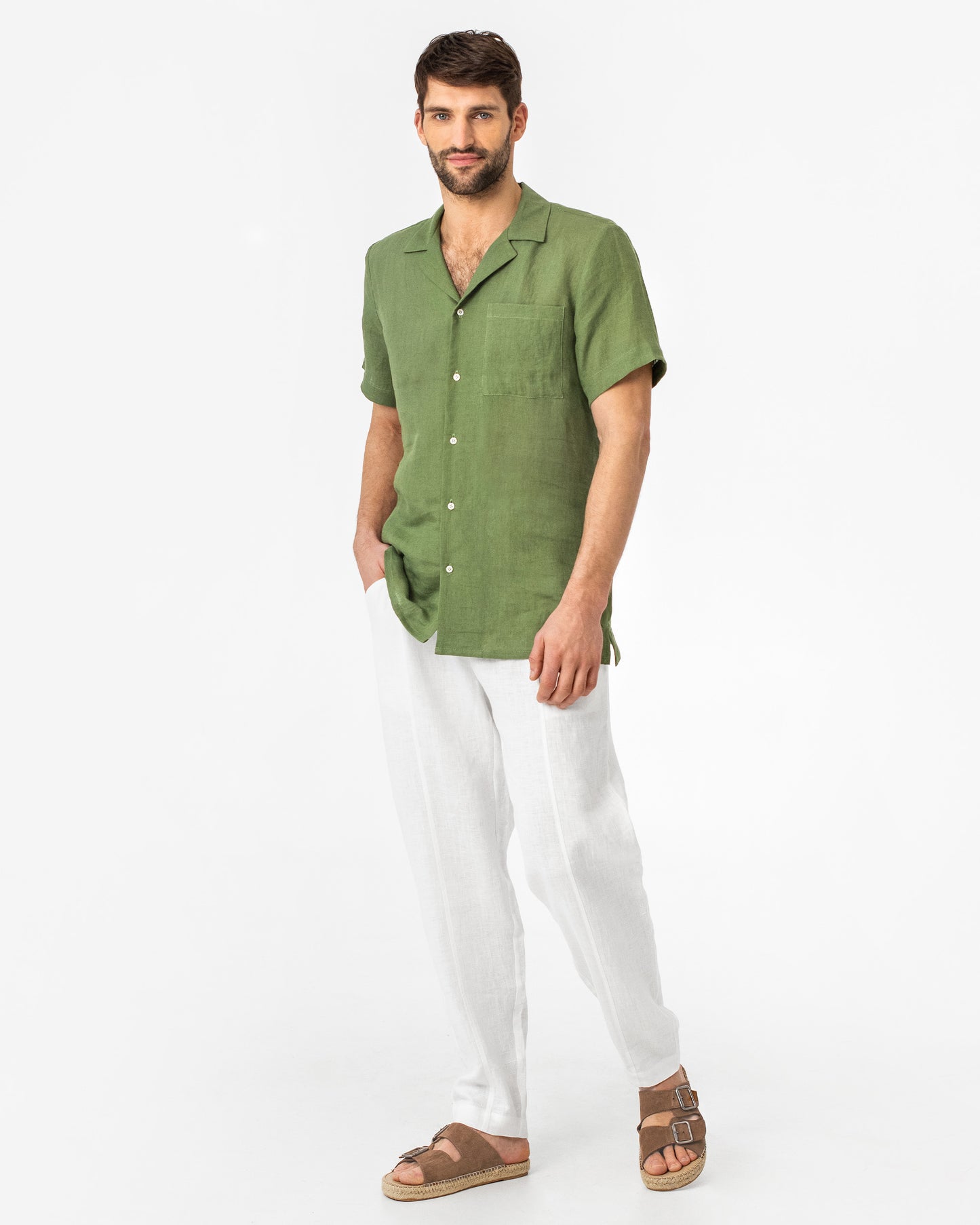 Short-sleeved breezy men's linen shirt HAWI in Forest green - MagicLinen