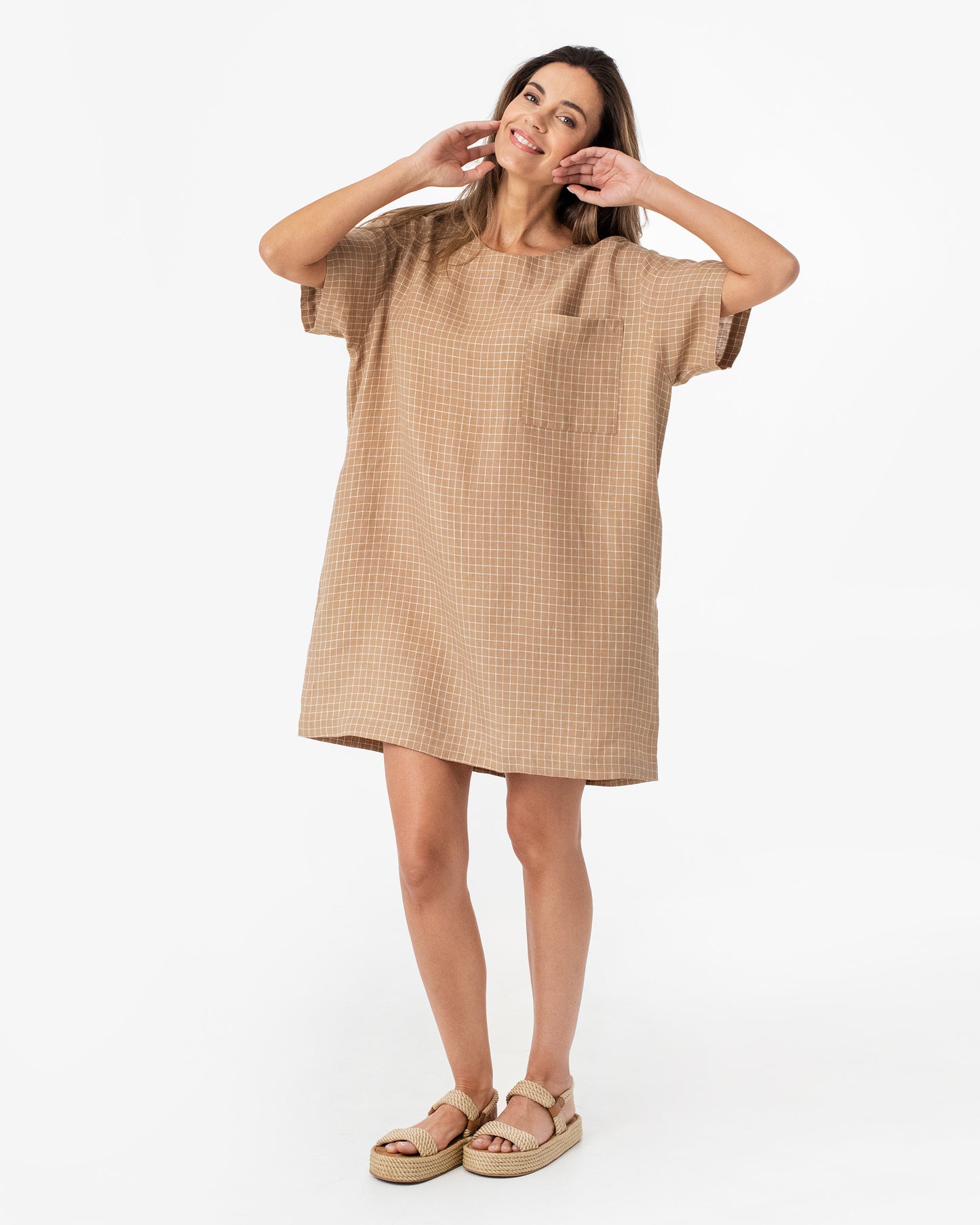 T-shirt linen dress MIJAS in Brown windowpane - MagicLinen