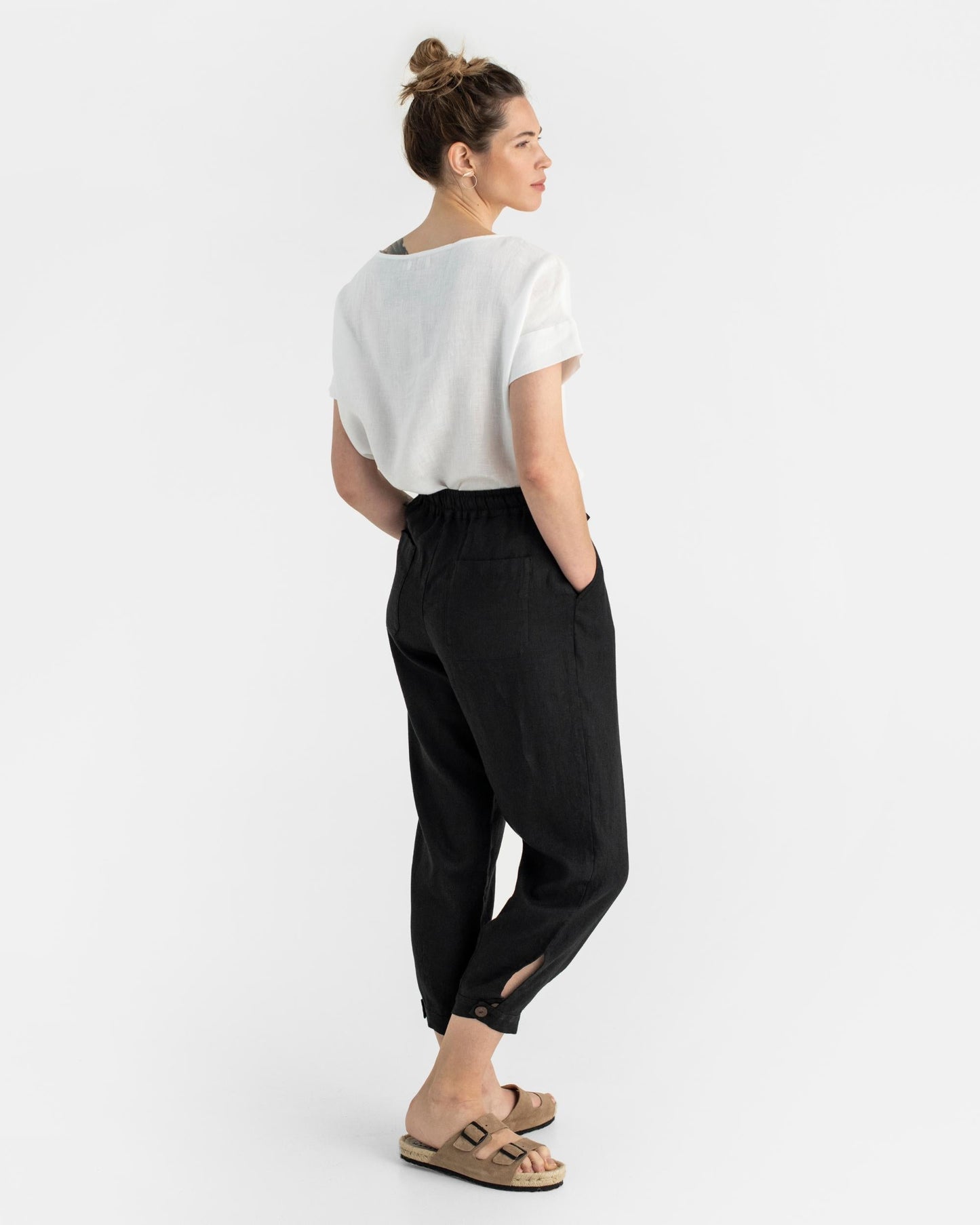 Tapered linen pants MONTAUK in Black - MagicLinen