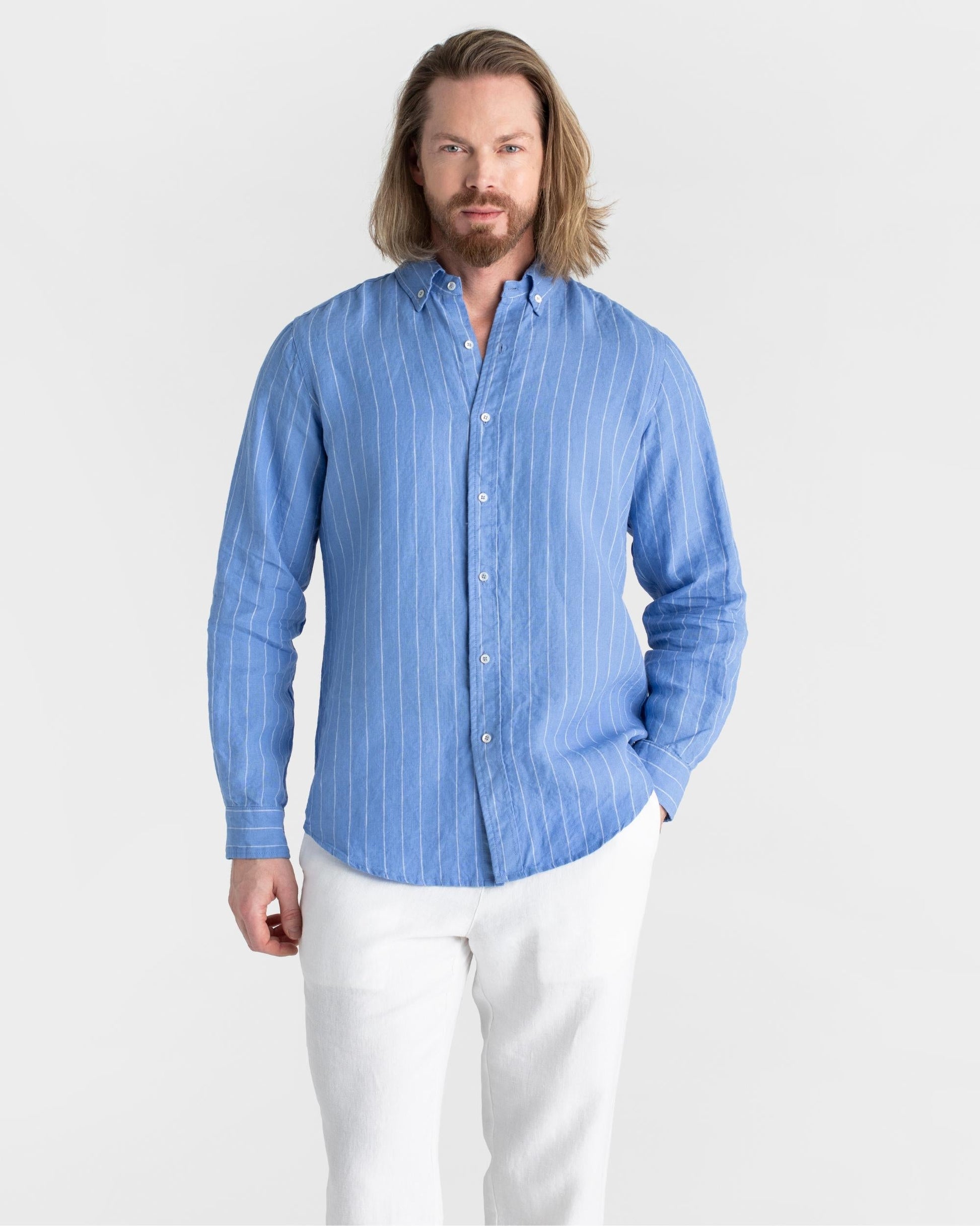 Classic men's linen shirt SINTRA in Blue striped - MagicLinen modelBoxOn