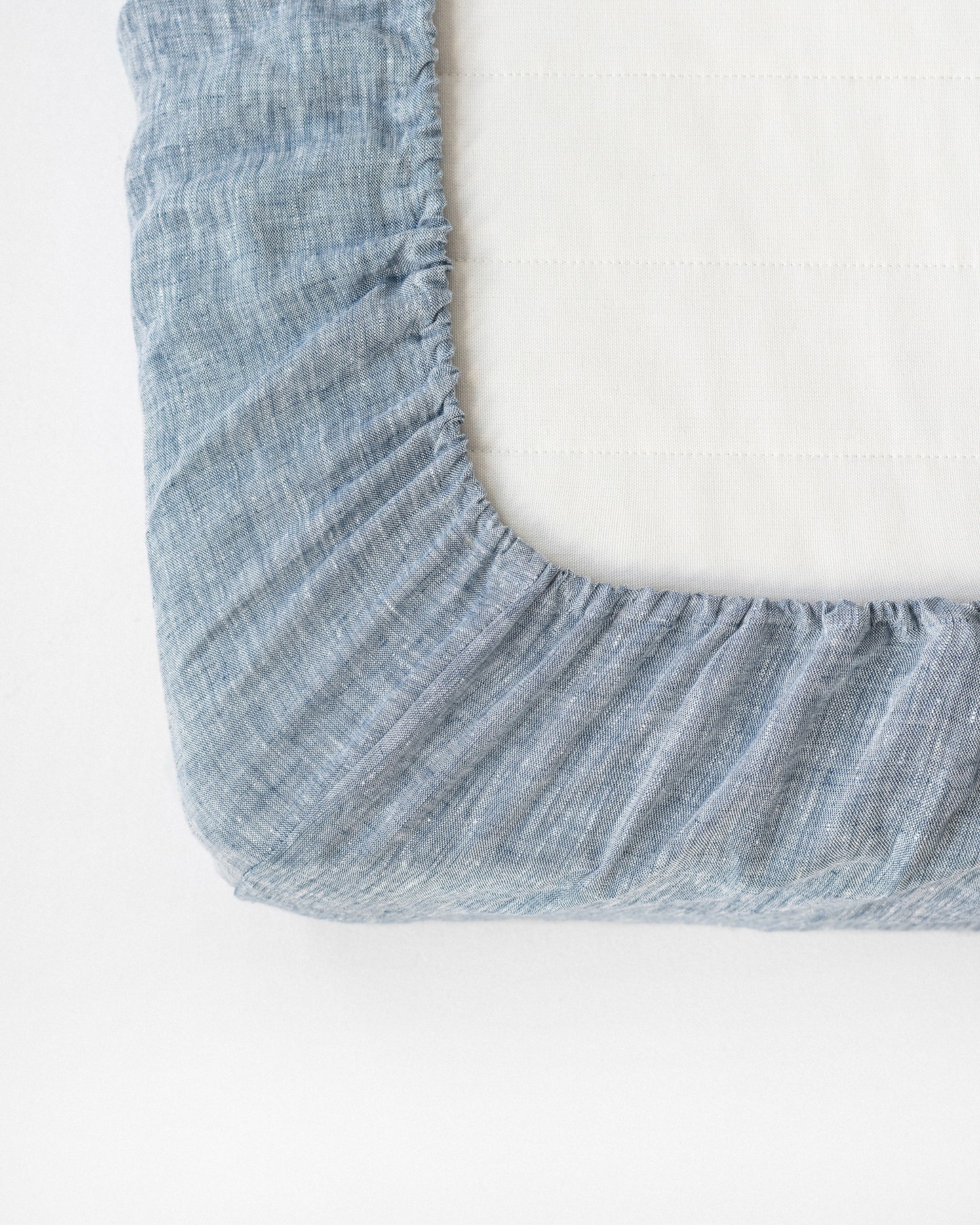 Blue melange linen fitted sheet - MagicLinen