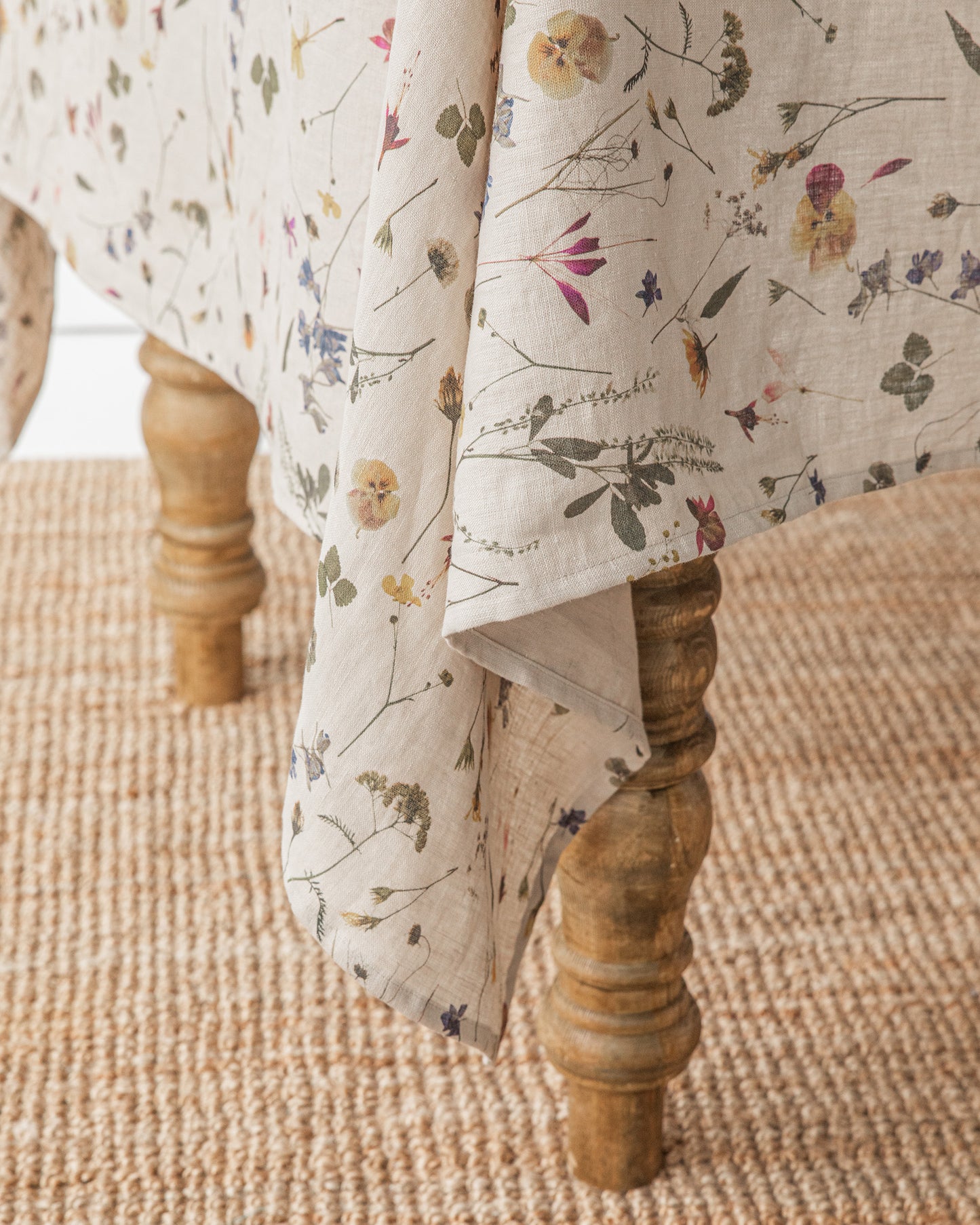 Botanical print linen tablecloth - MagicLinen