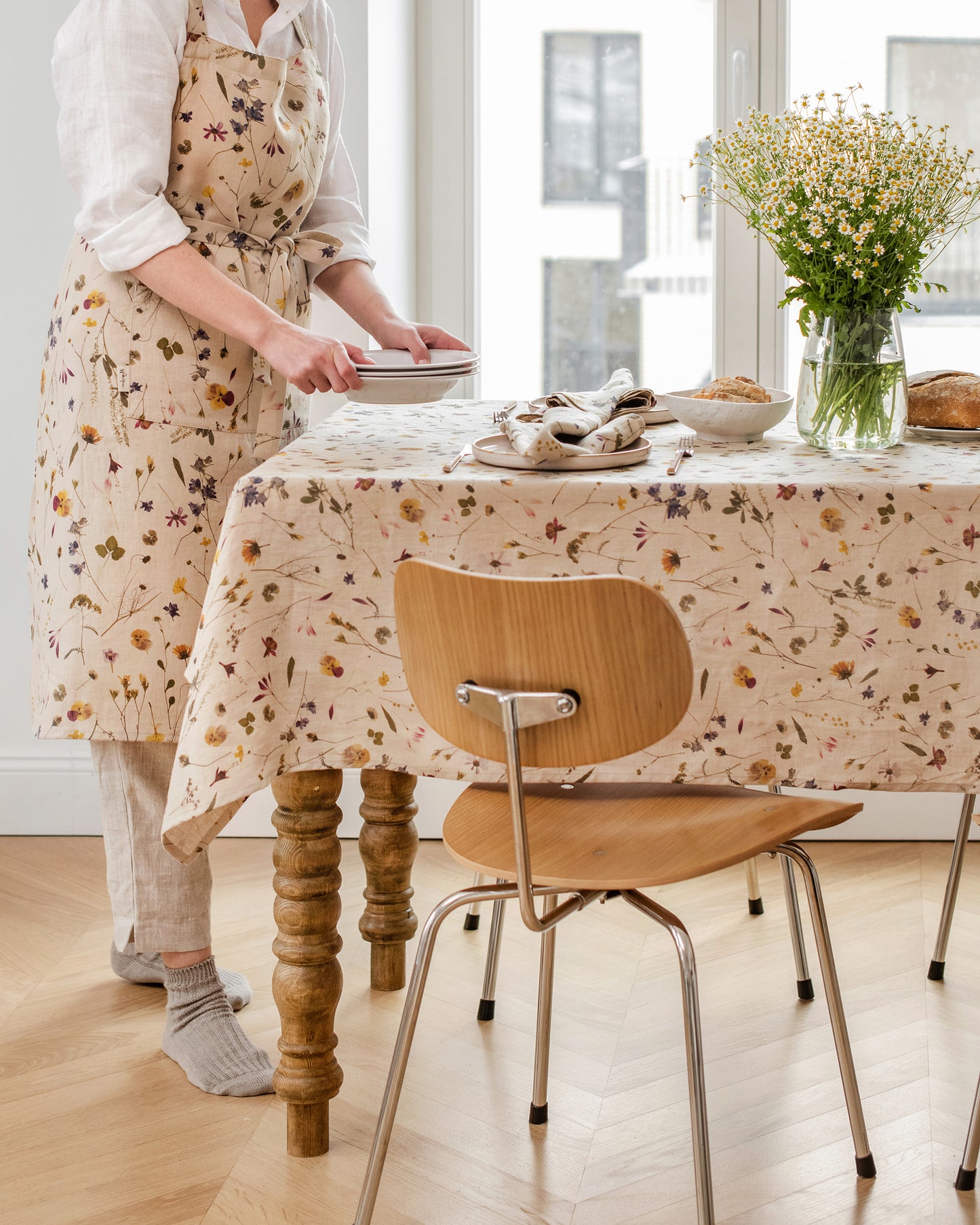 Botanical print linen tablecloth - MagicLinen