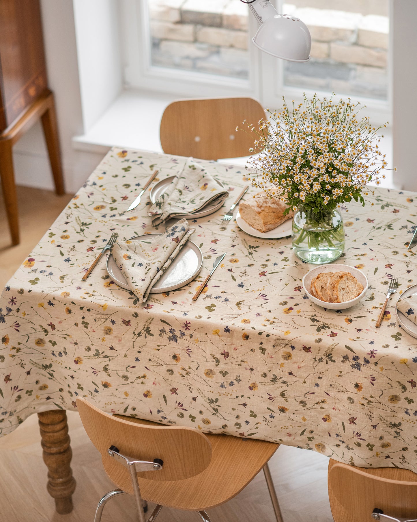 Botanical print linen tablecloth - MagicLinen