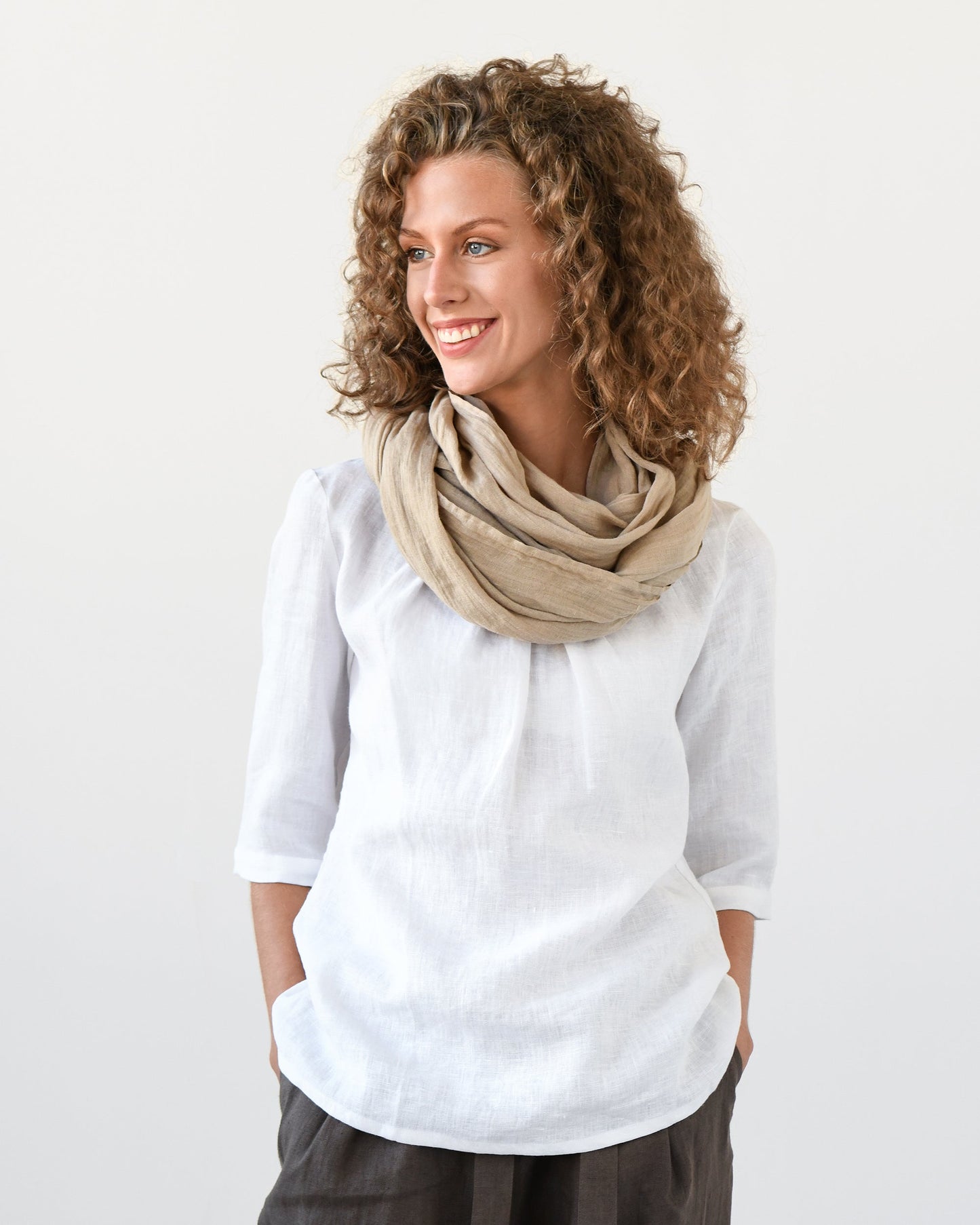 Cappuccino linen scarf - MagicLinen