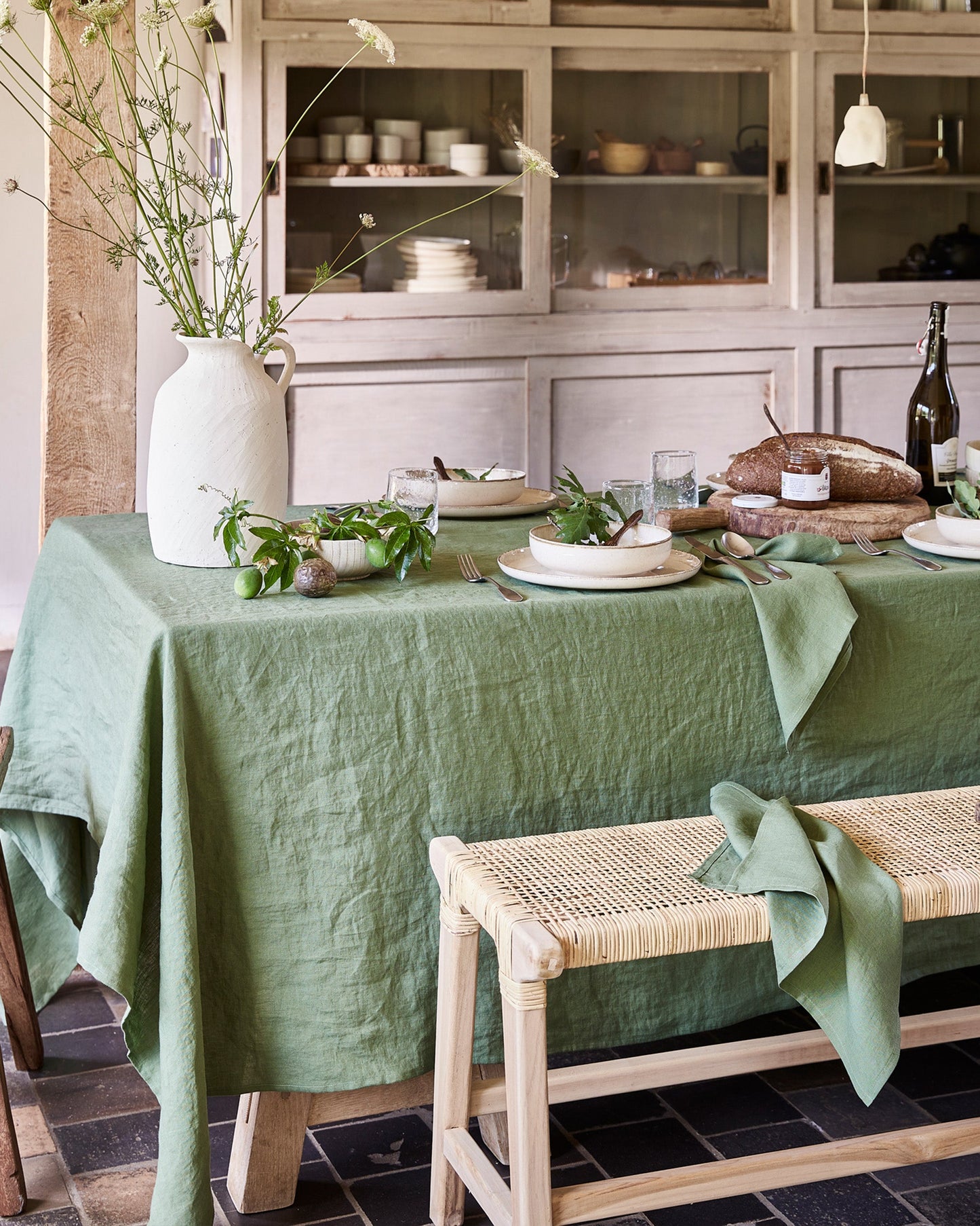 Forest green linen tablecloth - MagicLinen