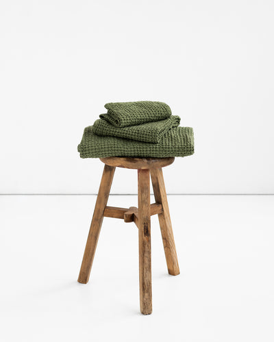 Forest green green waffle towel set (3 pcs) - MagicLinen