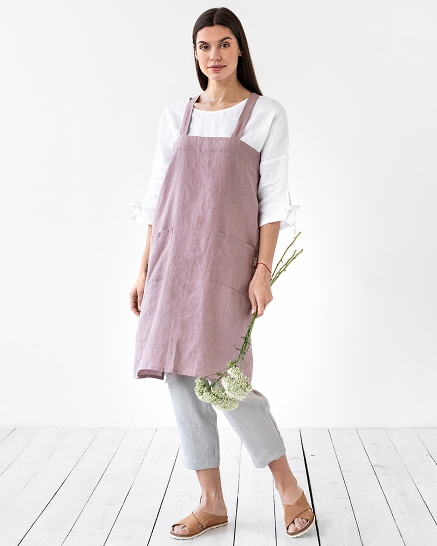 Japanese cross-back linen apron in Woodrose - MagicLinen