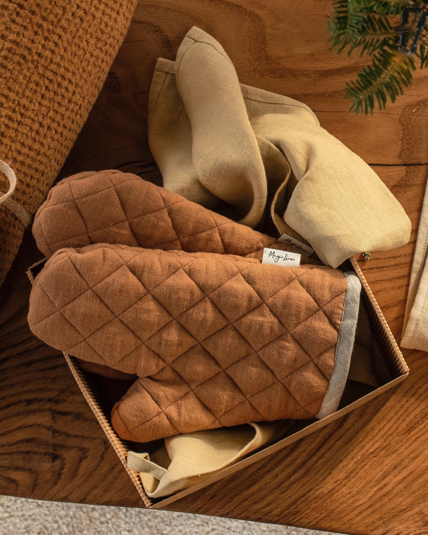 Linen oven mitt (1 pcs) in Cinnamon - MagicLinen