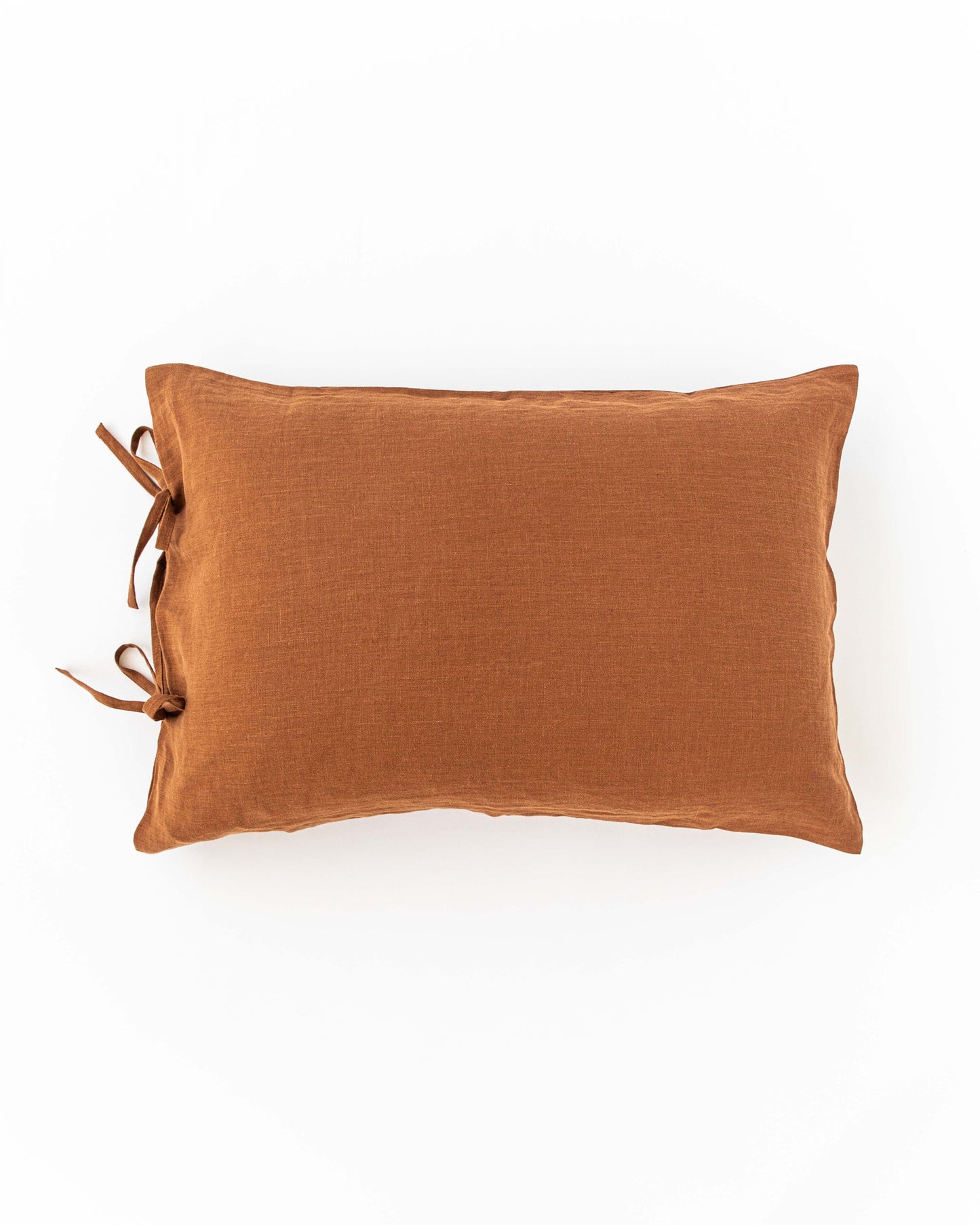 Linen pillowcase with ties in Cinnamon - MagicLinen