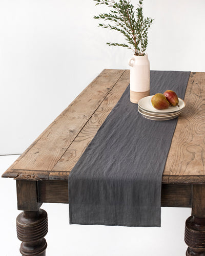 Linen table runner in Charcoal gray - MagicLinen