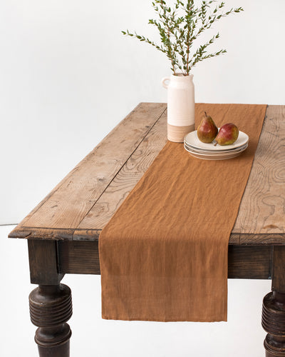 Linen table runner in Cinnamon - MagicLinen