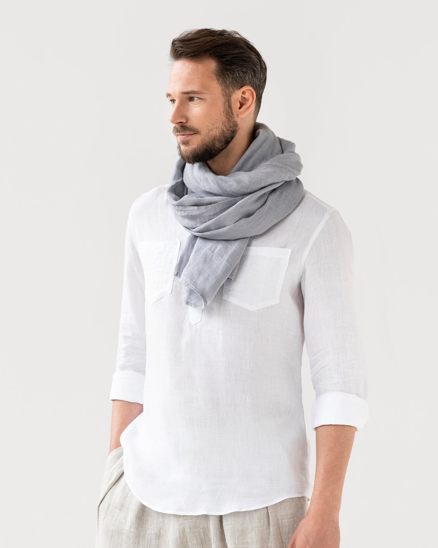 Men's linen scarf in Light gray - MagicLinen