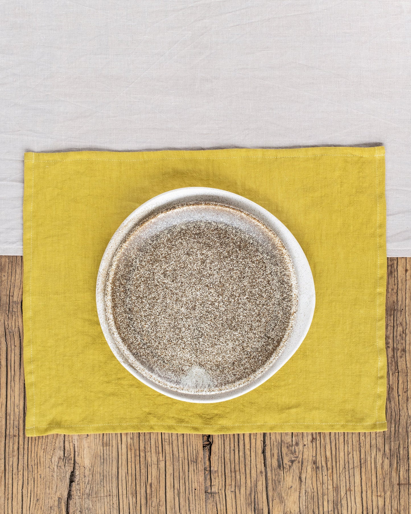 Moss yellow linen placemat set of 2 - MagicLinen