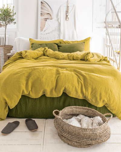 Olive green linen fitted sheet - MagicLinen