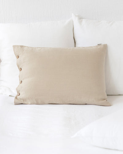 Linen pillowcase with buttons in Natural linen - MagicLinen