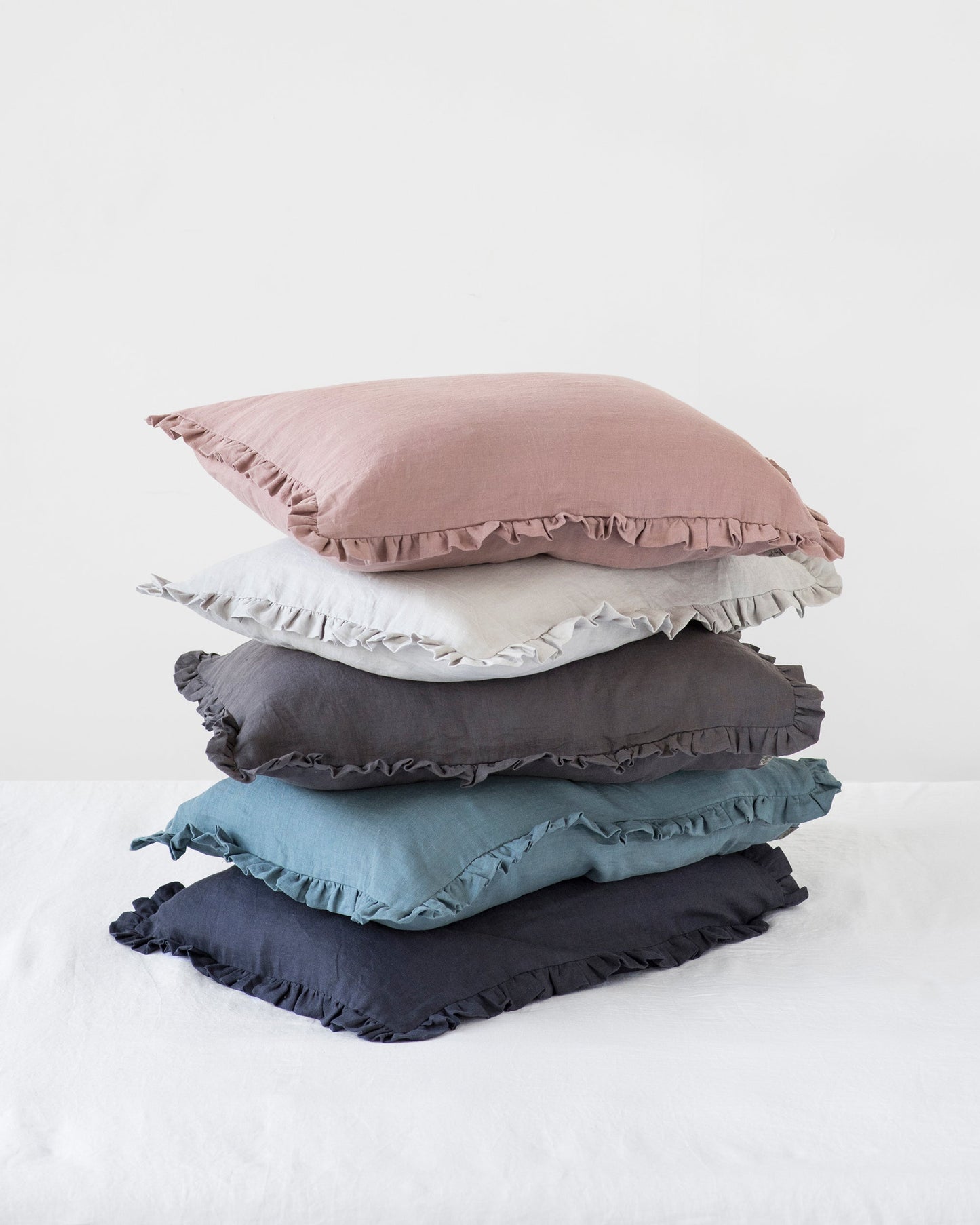 Ruffle trim linen pillowcase in Ivory - MagicLinen
