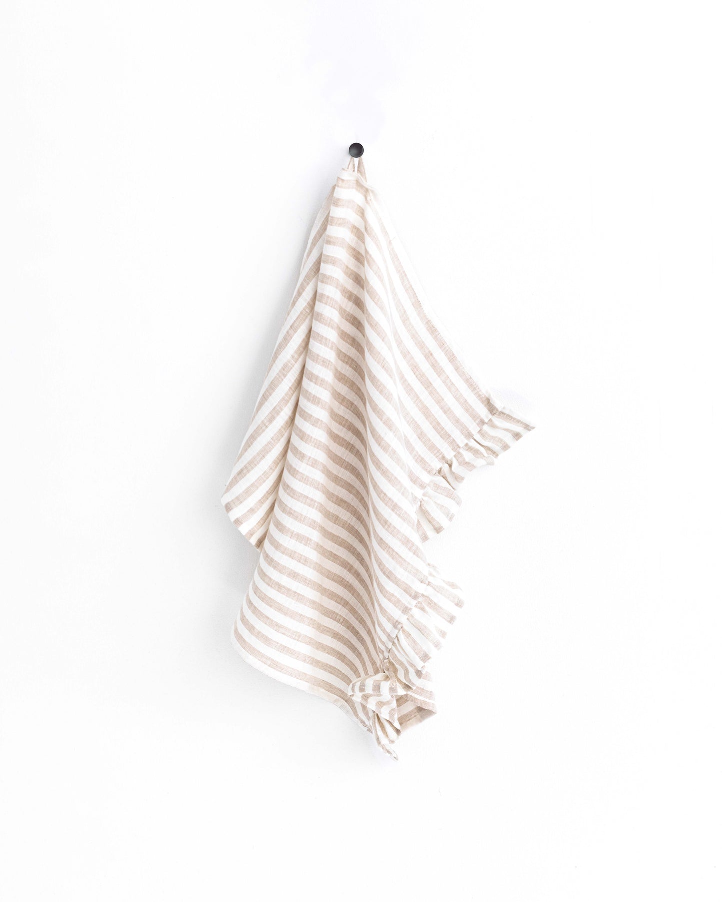 Ruffle trim linen tea towel in Striped in natural - MagicLinen