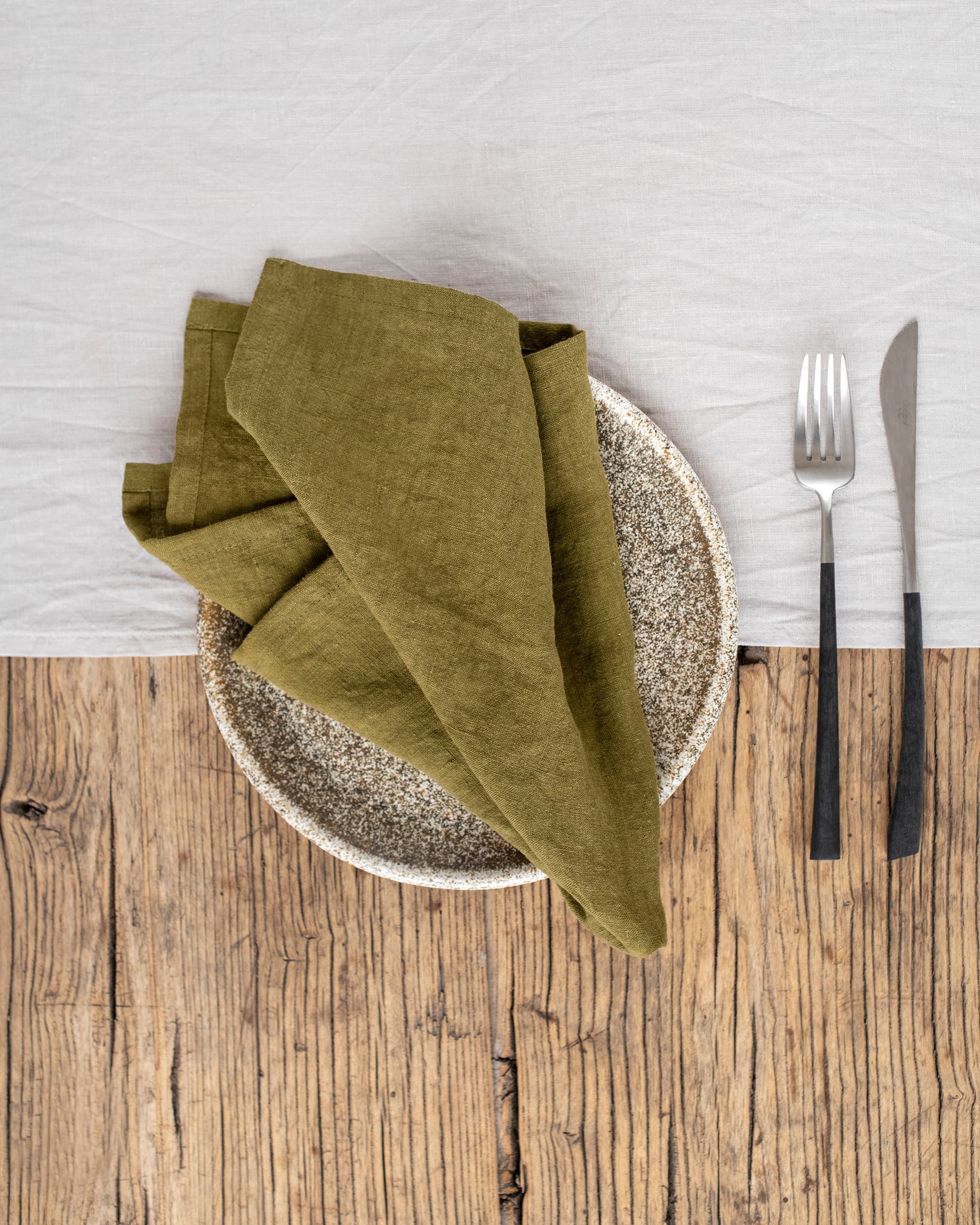 MagicLinen Napkin Set in Olive Green at Urban Outfitters
